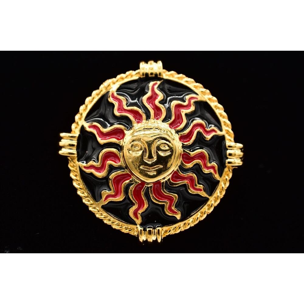 Vintage Sun Pin Brooch Red Black Enamel Round Summer Heat Gold Tone 1980s NOS W1